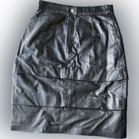 Vera Pelle 100% Leather Vintage Italian Pencil Layered Skirt in Black - Picture 1 of 16